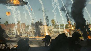 Aaron Eckhart and Michelle Rodriguez in Battle: Los Angeles
