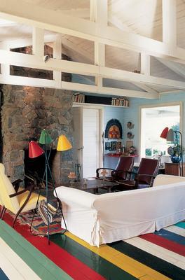 A bold design move need not break the bank, as can be seen in this fresh use of color to transform a room.