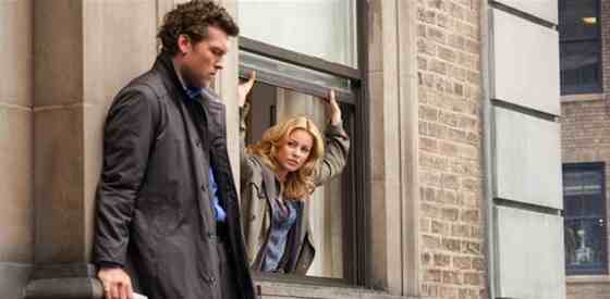 Sam Worthington and Elizabeth Banksin Man on a Ledge
