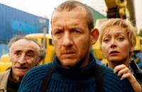 Dany Boon & Yolande Moreau in the movie Micmacs