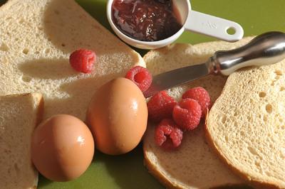 Raspberry-Topped French Toast Recipe