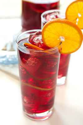 Summer Punches: Strawberry Lemonade, Spiced Tea and Brandywine Dessert