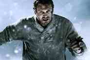 Liam Neeson and Dermot Mulroneyin The Grey