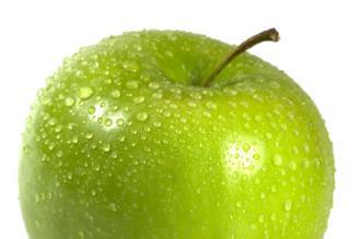 Tangy Granny Smith apples are ideal for BAY SCALLOPS WITH SAUTEED APPLES this light dish, which can also be served as an appetizer.