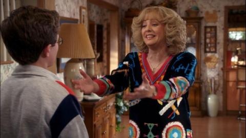 7 Reasons Why Beverly Goldberg Is Our Favorite TV Mom!