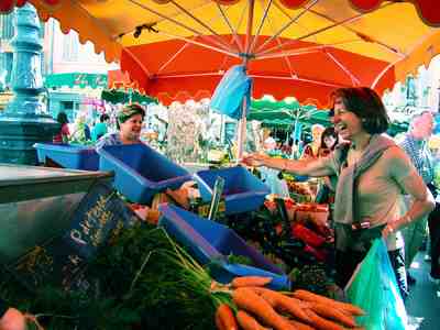 Aix-en-Provence bubbles over at its open-air morning market