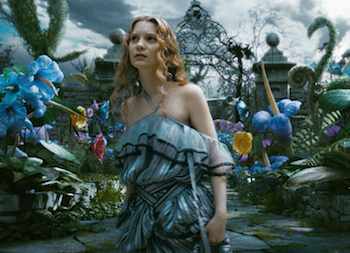 Mia Wasikowska & Johnny Depp in the movie Alice in Wonderland