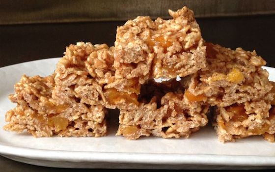 Almond-Apricot Cereal Squares Recipe
