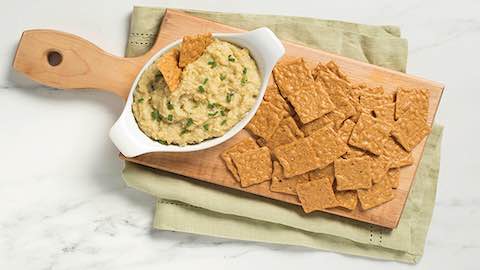 Baked White Bean and Artichoke Dip with Crackers Recipe