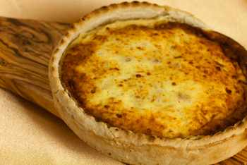 Basler Kaeswaie: Cheese-filled Tart Recipe for Swiss-Style Carnival