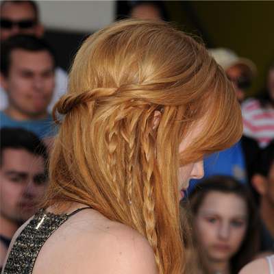 Bella Thorne's Mini Braids With A Twist