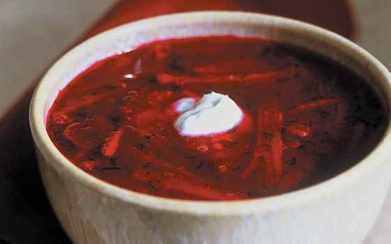 Cabbage Beet Borscht: A Hearty Bowl of Comfort Recipe