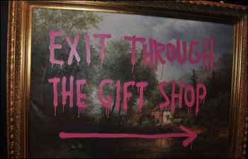 Thierry Guetta & Banksy in the movie Exit Through the Gift Shop