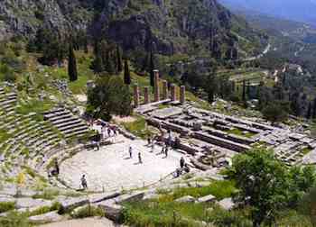 At Delphi's theater, singer-songwriters from all over the Greek-speaking world would perform hymns in honor of Apollo, accompanied by a flute or lyre