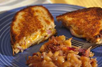 Grilled Cheese Sandwiches with Zesty Cranberry Applesauce Recipe