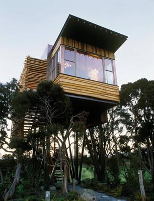Treetop Dreams: Top Places to Sleep Among the Trees. Hapuku Lodge tree houses New Zealand