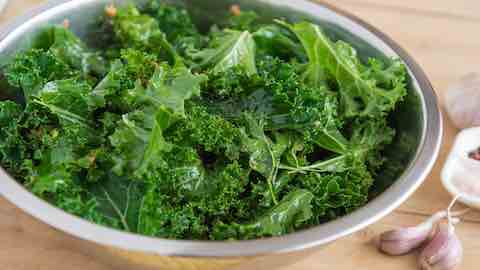 Roasted Kale Chips with Herbed-Yogurt Sauce Recipe
