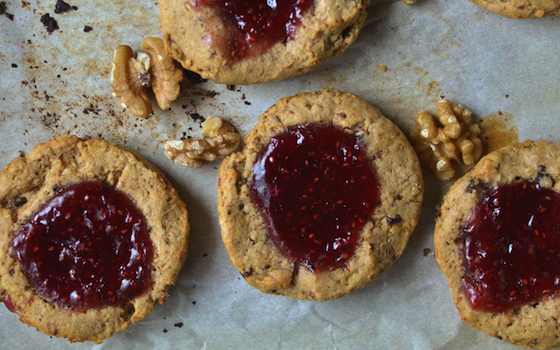 Jammy Raspberry and Walnut Scones Recipe