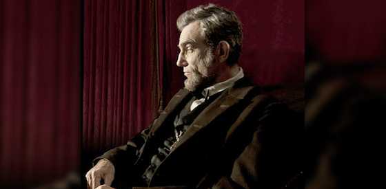 Daniel Day-Lewis and David Strathairn  in Lincoln