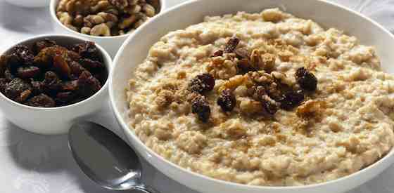 Maple Oatmeal with Dried Fruit and Granola