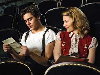 Zac Efron & Claire Danes in the movie Me and Orson Welles