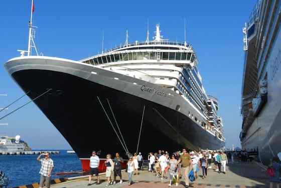 Mixing Cruising with Independent Travel