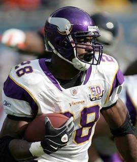 NFL 2011 - Adrian Peterson Amassing the Rushing Numbers