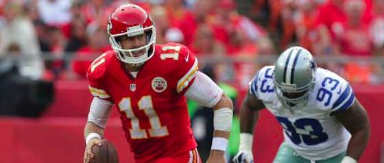 Alex Smith Tosses Two TD Passes to Lift Chiefs over Cowboys