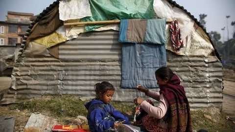 Nepal Fails To Deliver Relief To Quake Survivors