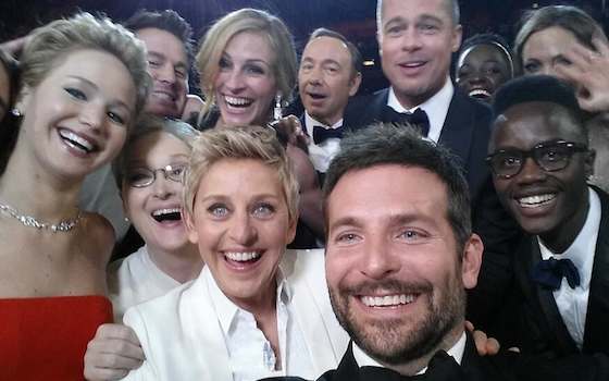 Oscars Host DeGeneres Sets Retweet Record
