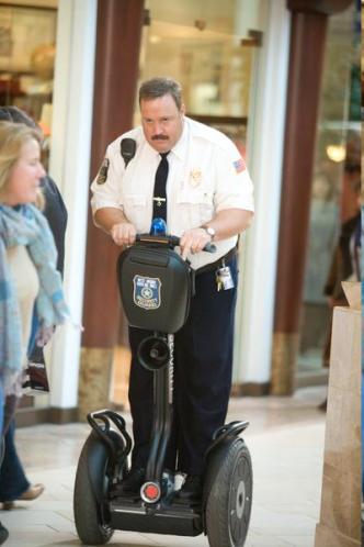 Kevin James in Paul Blart: Mall Cop