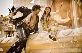 Jake Gyllenhaal & Gemma Arterton in the movie Prince of Persia: The Sands of Time