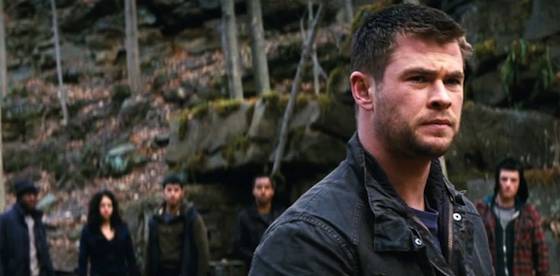 Chris Hemsworth and Josh Hutcherson  in Red Dawn