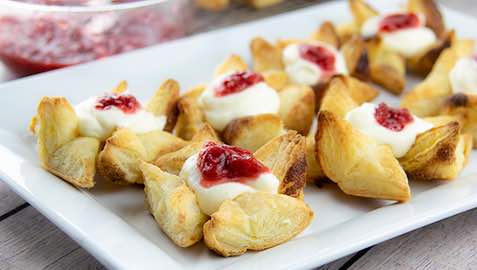 Big Game Day Recipes - Ricotta Puff Pastries with Strawberry Compote - A Sweet Party Treat