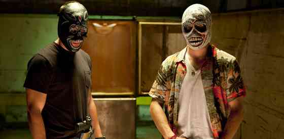Aaron Johnson and Taylor Kitsch in Savages