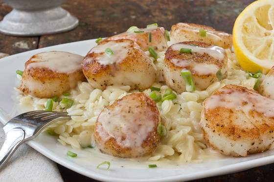 Scallops with White Wine Beurre Blanc and Lemon Orzo Recipe