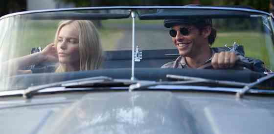 Kate Bosworth and James Marsden in Straw Dogs