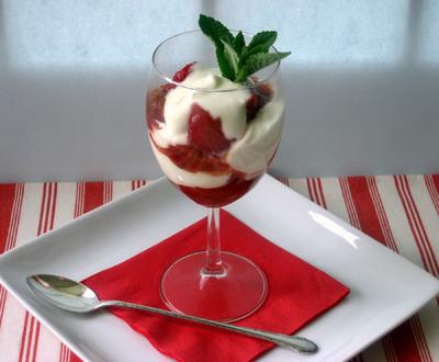 Strawberry Rhubarb Parfait Recipe