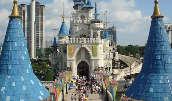 Taking the Kids - Taking the Kids -- and Taking the Kids to Theme Parks