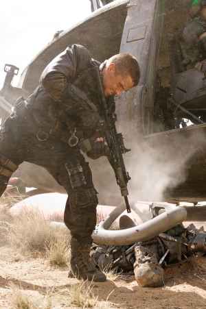 Christian Bale & Sam Worthington in the movie Terminator Salvation. Movie Review & Trailer