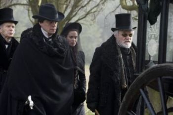 Benicio Del Toro & Anthony Hopkins in the movie The Wolfman