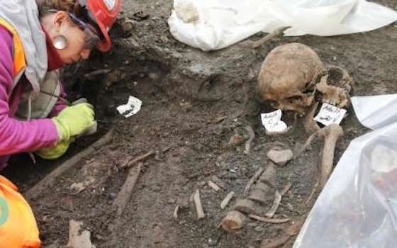 3,000 Human Skeletons Discovered Beneath London Streets