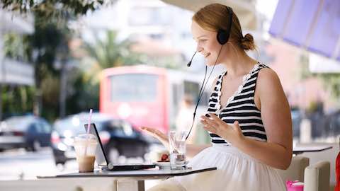 Your Guide to Wireless Headsets