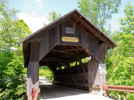 10 of the Most Haunted Places in New England  