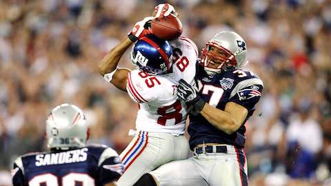 Super Bowl XLII - Giants Defeat Patriots 17 - 14 Eli Manning MVP